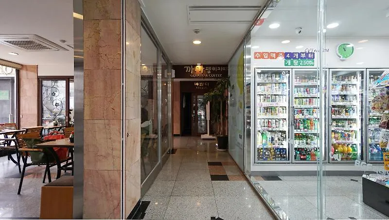 Crown Insadong Hotel Szöul